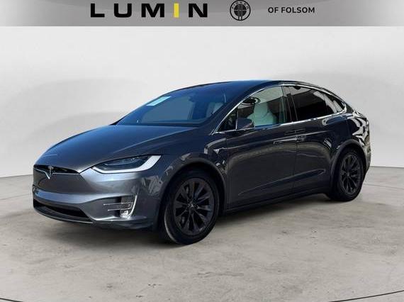 TESLA MODEL X 2018 5YJXCDE24JF140272 image